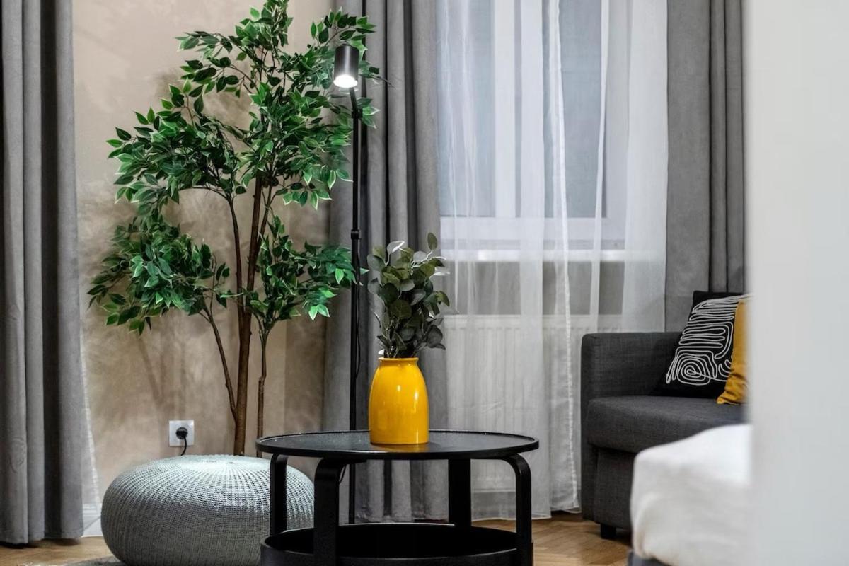 Apartment For Big Groups I Wifi I 5 Min To Subway