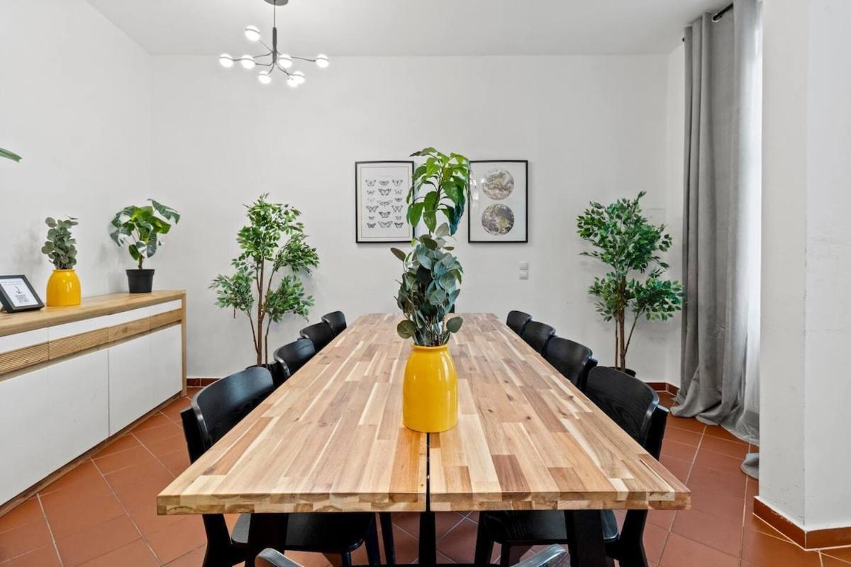 For Big Groups I Wifi I 5 Min To Subway Apartment